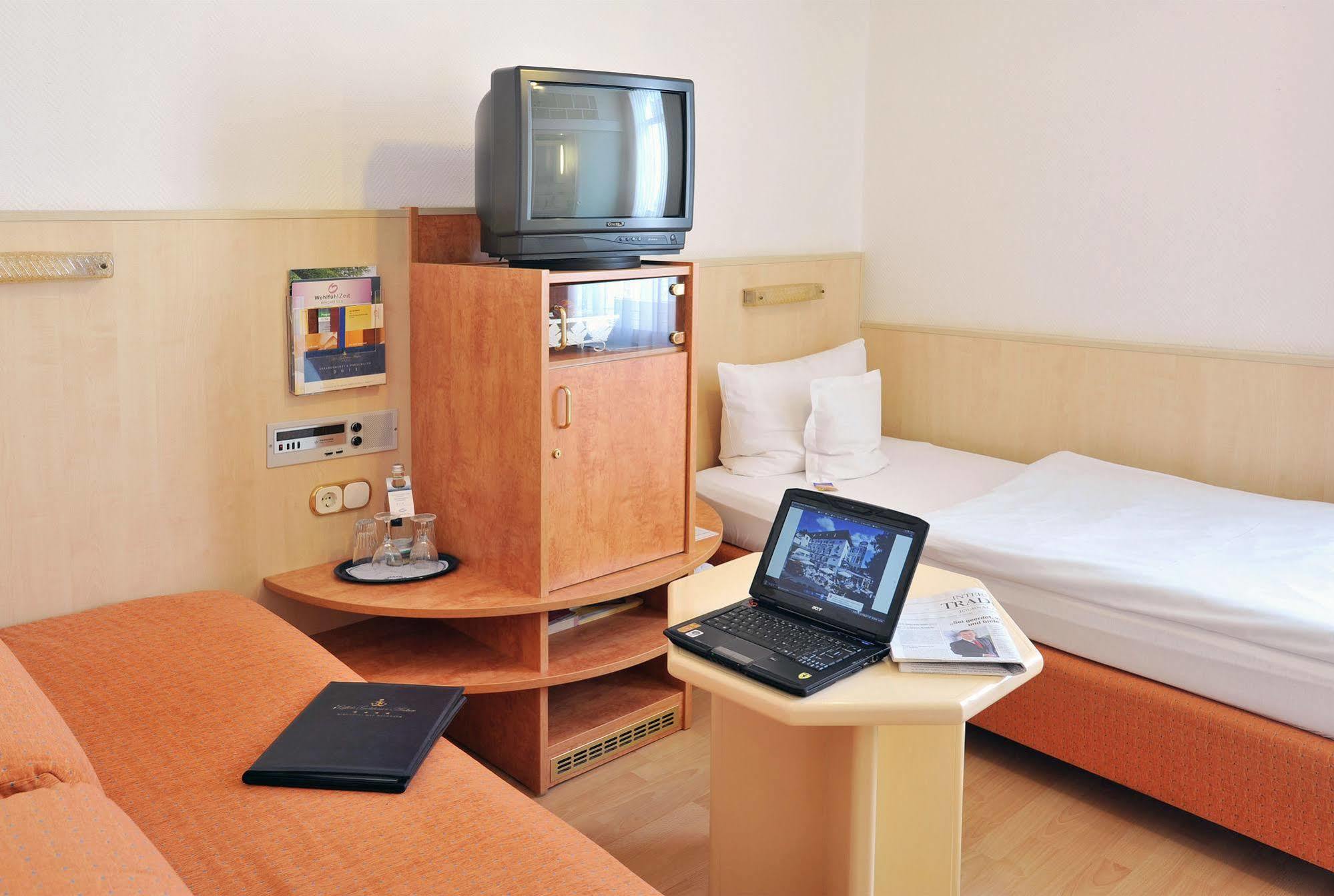 Ringhotel Giffels Goldener Anker Bad Neuenahr-Ahrweiler Bagian luar foto